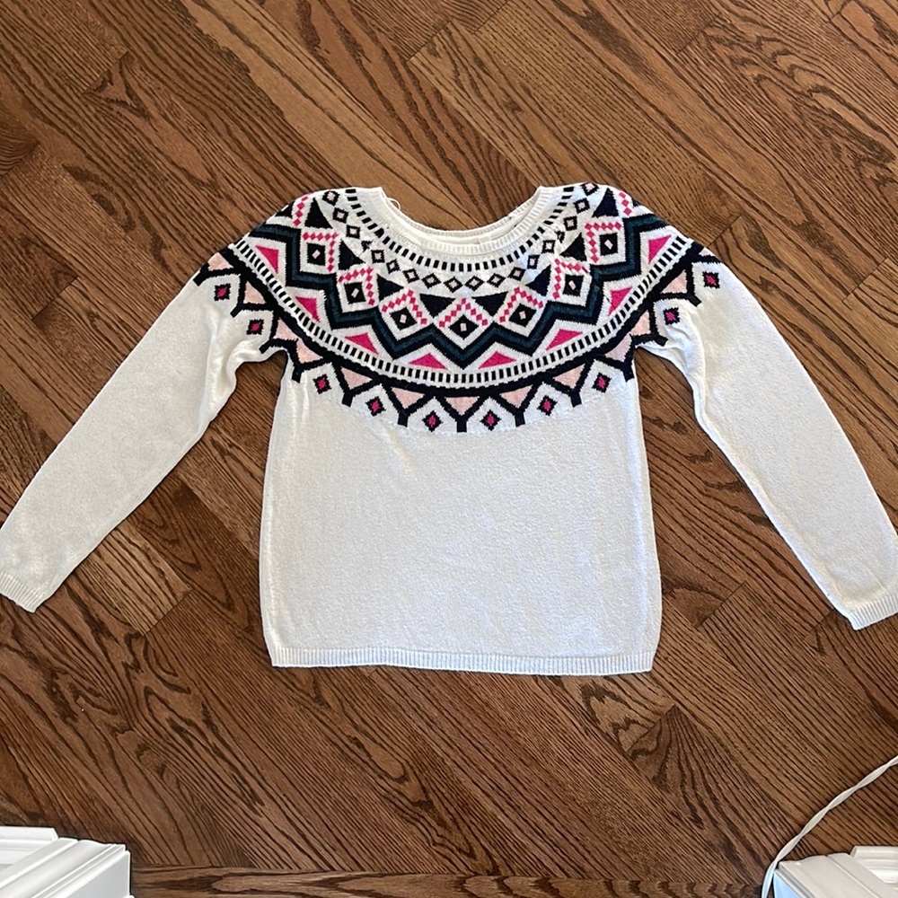 H&M Long sleeve Pullover Aztec print White Sweater